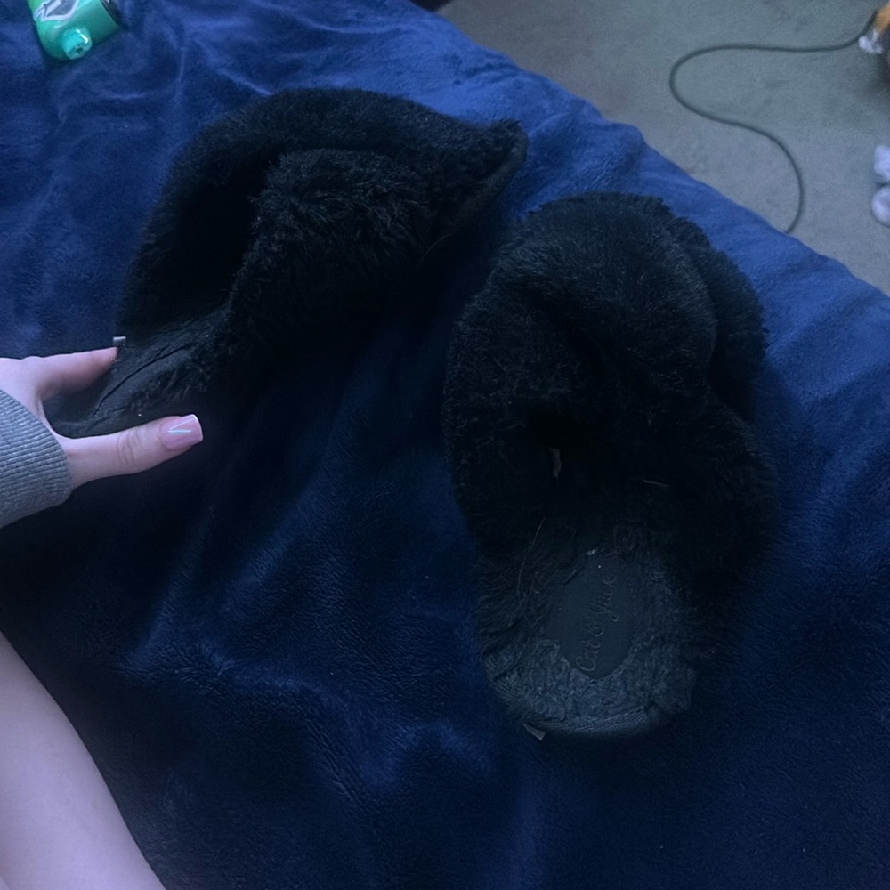 fluffy slip on slippers
